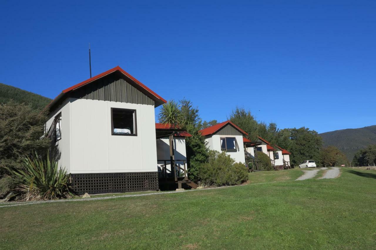 Tophouse Mountainview Cottages Saint Arnaud Exterior photo